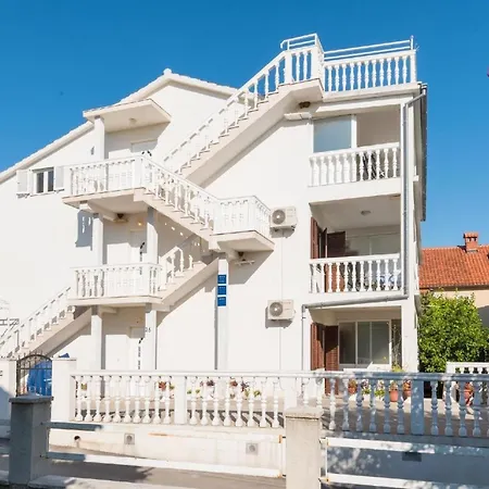 Ferienwohnung Fuer 4 Personen Ca 54 Qm In Stankovic Bei Orebic, Dalmatien Sueddalmatien - B60405 *